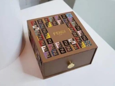 中秋送什么禮？精品盒廠家挑選幾款月餅禮盒，送禮倍有面子！