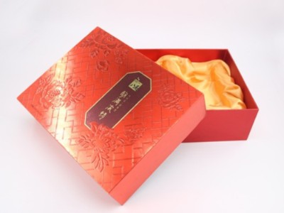 濟南禮品包裝盒定制廠家淺談包裝盒“內襯”